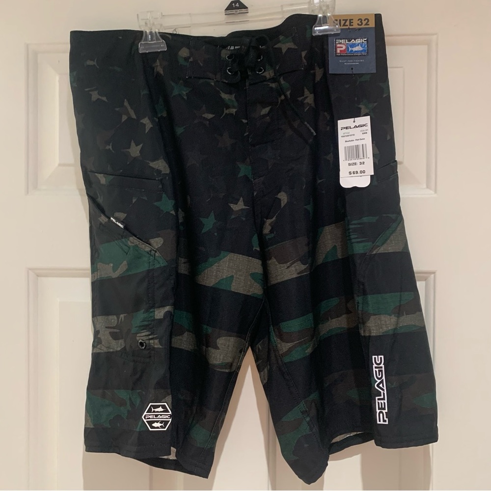 Size 32, Pelagic shorts
